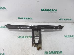 Used Lock plate Renault Clio II (BB/CB) 1.4 16V Price € 60,00 Margin scheme offered by Maresia Parts