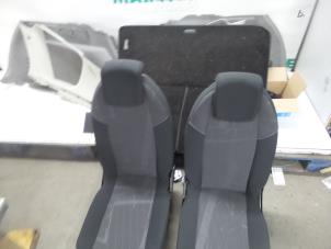 Used Set of upholstery (complete) Renault Grand Scénic II (JM) 1.6 16V Price € 210,00 Margin scheme offered by Maresia Parts