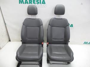 Used Set of upholstery (complete) Peugeot 3008 I (0U/HU) 2.0 HYbrid4 16V Price € 525,00 Margin scheme offered by Maresia Parts