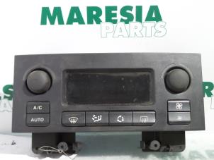 Usados Panel de control de calefacción Peugeot 307 CC (3B) 2.0 16V Precio € 35,00 Norma de margen ofrecido por Maresia Parts