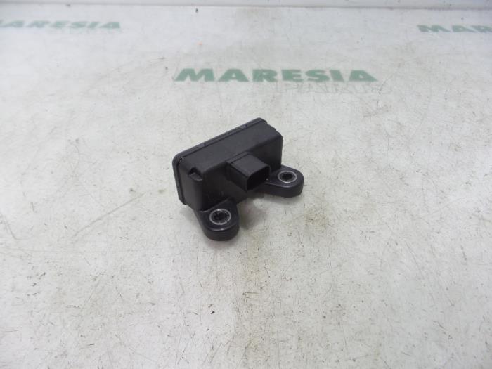 Usagé Ordinateur ESP Renault Megane III Grandtour (KZ) 1.5 dCi 90 Prix € 19,50 Règlement à la marge proposé par Maresia Parts