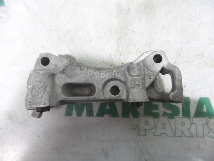 Used Engine mount Peugeot 307 (3A/C/D) 1.4 HDi Price € 15,00 Margin scheme offered by Maresia Parts