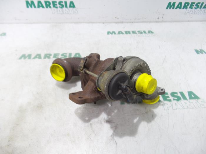Używane Turbo Peugeot 307 (3A/C/D) 1.4 HDi Cena € 60,00 Procedura marży oferowane przez Maresia Parts