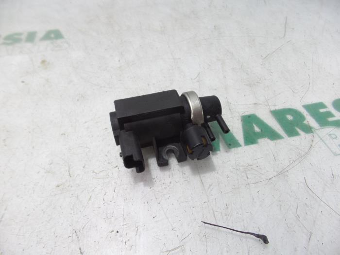 Usagé Régulateur pression turbo Peugeot 307 (3A/C/D) 1.4 HDi Prix € 25,00 Règlement à la marge proposé par Maresia Parts