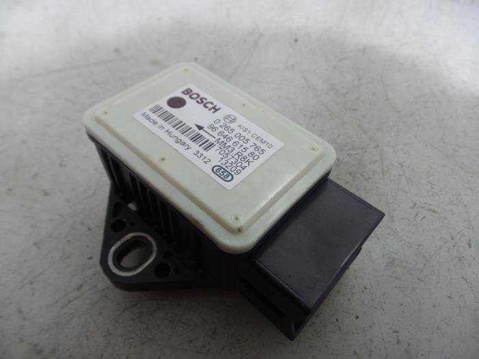 Usagé Ordinateur ESP Peugeot 3008 I (0U/HU) 2.0 HYbrid4 16V Prix € 30,00 Règlement à la marge proposé par Maresia Parts
