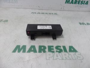 Used Computer, miscellaneous Peugeot 3008 I (0U/HU) 2.0 HYbrid4 16V Price € 60,00 Margin scheme offered by Maresia Parts