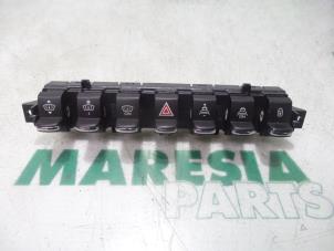 Used Switch Peugeot 3008 I (0U/HU) 1.6 HDiF 16V Price € 40,00 Margin scheme offered by Maresia Parts
