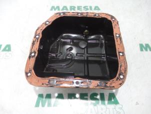 Used Gearbox cover Fiat Punto II (188) 1.2 16V 5-Drs. Price € 35,00 Margin scheme offered by Maresia Parts
