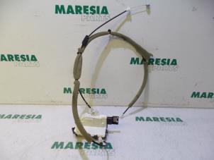 Used Sliding door lock mechanism, right Citroen Berlingo 1.6 Hdi 16V 90 Price € 60,50 Inclusive VAT offered by Maresia Parts