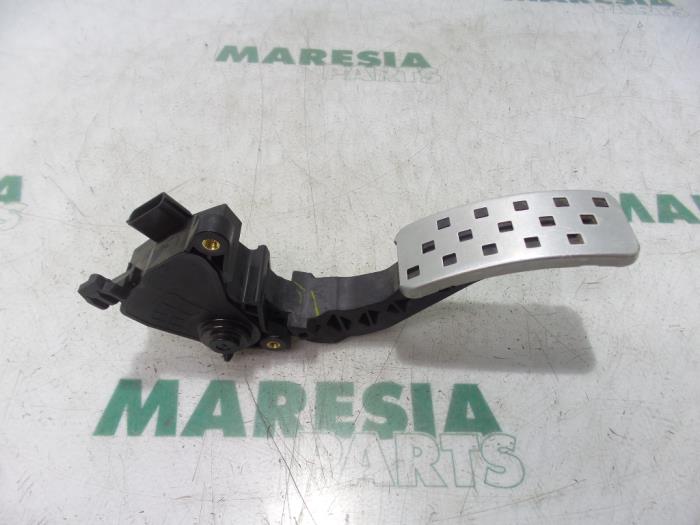 Gebrauchte Gaspedalposition Sensor Renault Megane III Grandtour (KZ) 1.5 dCi 110 Preis € 50,00 Margenregelung angeboten von Maresia Parts