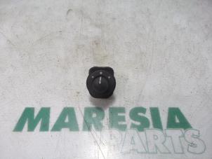 Used Mirror switch Fiat Doblo Cargo (263) 1.3 MJ 16V DPF Euro 5 Price € 25,00 Margin scheme offered by Maresia Parts