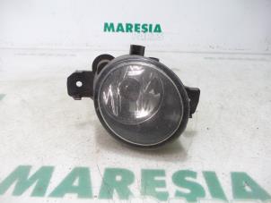Used Fog light, front left Renault Clio II Societe (SB) 1.5 dCi 65 Price € 10,00 Margin scheme offered by Maresia Parts