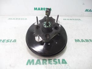 Used Brake servo Renault Clio IV Estate/Grandtour (7R) 0.9 Energy TCE 90 12V Price € 34,95 Margin scheme offered by Maresia Parts