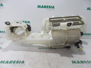 Used Heater housing Peugeot Partner (GC/GF/GG/GJ/GK) 1.6 HDI 75 16V Price € 190,58 Inclusive VAT offered by Maresia Parts
