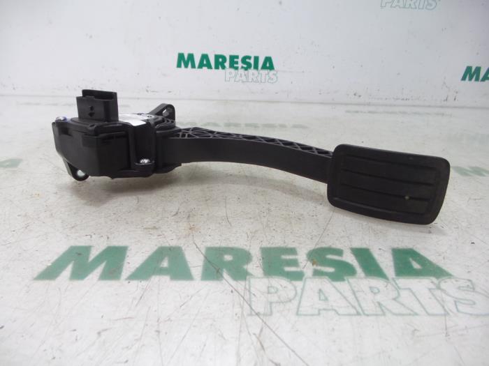 Gebrauchte Gaspedalposition Sensor Peugeot 308 (L3/L8/LB/LH/LP) 1.2 12V VTi PureTech 82 Preis € 17,50 Margenregelung angeboten von Maresia Parts