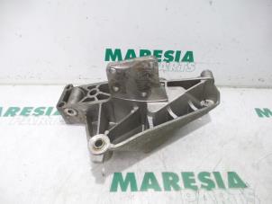 Used Support (miscellaneous) Fiat Punto II (188) 1.2 60 S 3-Drs. Price € 20,00 Margin scheme offered by Maresia Parts