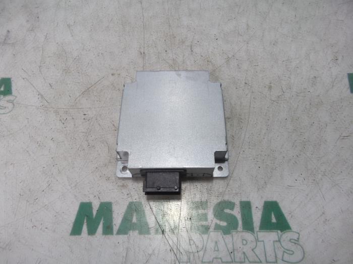 Używane Modul radiowy Fiat Doblo (263) 1.3 D Multijet Euro 4 Cena € 20,00 Procedura marży oferowane przez Maresia Parts