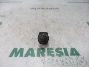 Used Mirror switch Fiat Doblo (263) 1.3 D Multijet Euro 4 Price € 25,00 Margin scheme offered by Maresia Parts