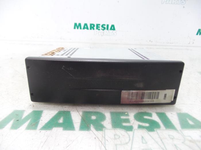 Radio Renault Megane II CC  dCi 120 - 8200205833