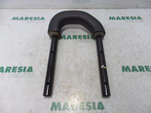 Used Roll bar Renault Megane II CC (EM) 1.9 dCi 120 Price € 45,00 Margin scheme offered by Maresia Parts