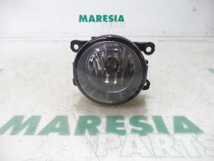 Used Fog light, front right Peugeot 307 SW (3H) 1.6 16V Price € 10,00 Margin scheme offered by Maresia Parts