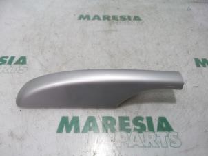 Used Roof rail, right Peugeot 307 SW (3H) 1.6 16V Price € 25,00 Margin scheme offered by Maresia Parts