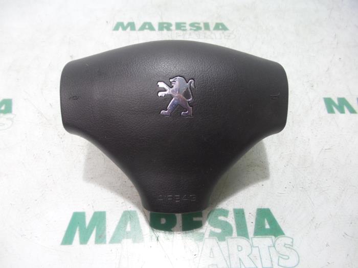 Left airbag (steering wheel) from a Peugeot 206 (2A/C/H/J/S) 1.4 XR,XS,XT,Gentry 2006