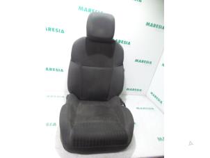 Używane Tapicerka fotela lewego Peugeot 508 SW (8E/8U) 1.6 e-HDi 16V Cena € 131,25 Procedura marży oferowane przez Maresia Parts