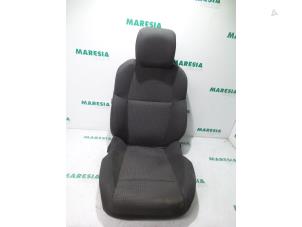 Używane Tapicerka fotela prawego Peugeot 508 (8D) 1.6 HDiF 16V Cena € 131,25 Procedura marży oferowane przez Maresia Parts