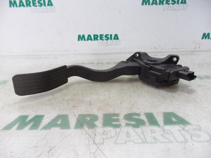Pédale D'accélérateur Pour Peugeot 207 1.6 HDI - Pièce D'occasion En Bon état