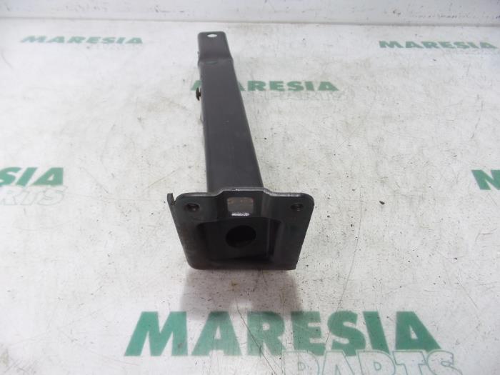 Usados Subchasis Peugeot 207 SW (WE/WU) 1.6 HDi 16V Precio € 20,00 Norma de margen ofrecido por Maresia Parts