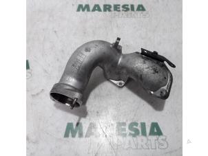 Used EGR tube Peugeot 307 SW (3H) 2.0 HDi 110 FAP Price € 50,00 Margin scheme offered by Maresia Parts