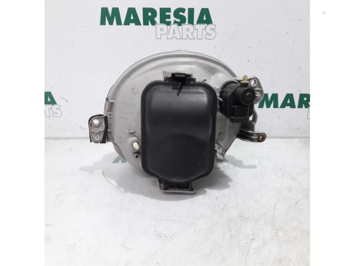 Phare Droit Halogène Pour Renault Twingo II (2007-2012) - Noir, Ampoule H4, Sans LWR, Côté Passager
