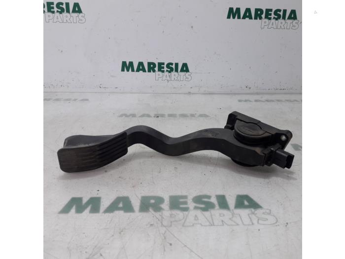 Begagnade Gaspedalsensor Peugeot 307 SW (3H) 2.0 HDi 110 FAP Pris € 30,00 Marginaltabell erbjuds av Maresia Parts
