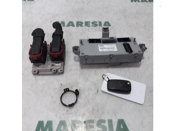 Used Engine management computer Fiat Bravo (198A) 1.4 16V Price € 262,50 Margin scheme offered by Maresia Parts