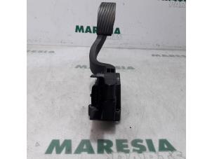 Usados Sensor de posición de acelerador Peugeot Bipper (AA) 1.4 HDi Precio € 60,50 IVA incluido ofrecido por Maresia Parts