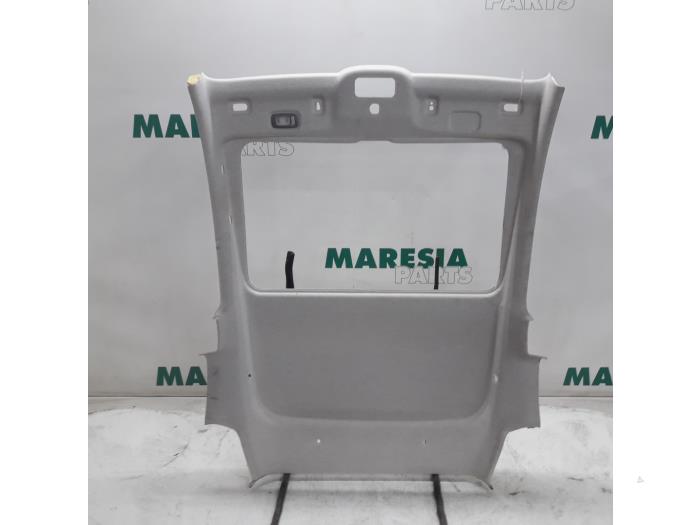 Używane Podsufitka Fiat 500 (312) 0.9 TwinAir 85 Cena € 75,00 Procedura marży oferowane przez Maresia Parts