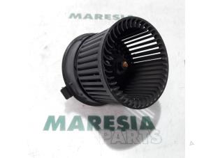 Usagé Ventilateur chauffage Citroen C3 Picasso (SH) 1.4 16V VTI 95 Prix € 30,00 Règlement à la marge proposé par Maresia Parts