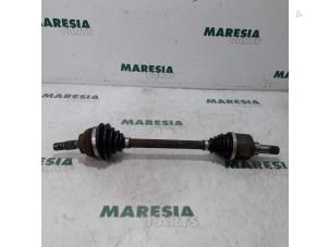 Used Front drive shaft, left Citroen C4 Cactus (0B/0P) 1.6 Blue Hdi 100 Price € 75,00 Margin scheme offered by Maresia Parts