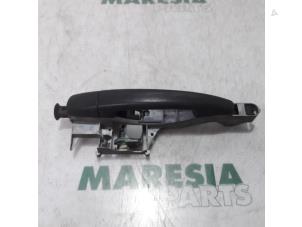 Used Sliding door handle, right Citroen Berlingo 1.6 Hdi, BlueHDI 75 Price € 48,40 Inclusive VAT offered by Maresia Parts