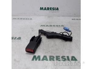 Gebrauchte Gurtsrammer rechts Citroen C3 Pluriel (HB) 1.4 Preis € 30,00 Margenregelung angeboten von Maresia Parts