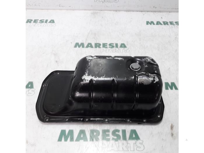 Usagé Couvercle carter Citroen Berlingo 1.6 HDi 90 Phase 1 Prix € 36,29 Prix TTC proposé par Maresia Parts