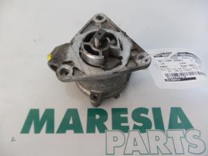 Used Vacuum pump (diesel) Fiat Punto II (188) 1.9 DS 60 3-Drs. Price € 35,00 Margin scheme offered by Maresia Parts