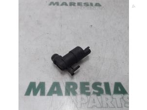 Used Windscreen washer pump Citroen C3 Pluriel (HB) 1.4 Price € 10,00 Margin scheme offered by Maresia Parts