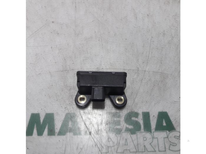 Usagé Ordinateur ESP Renault Megane III Berline (BZ) 2.0 16V TCe 180 Prix € 19,50 Règlement à la marge proposé par Maresia Parts