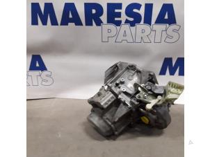 Getriebe van een Citroën C3 Picasso (SH) 1.4 16V VTI 95 2010