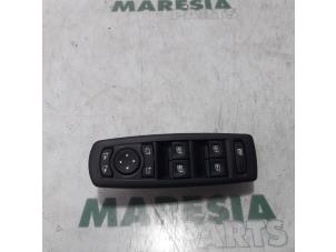 Used Multi-functional window switch Renault Megane III Grandtour (KZ) 1.5 dCi 110 Price € 35,00 Margin scheme offered by Maresia Parts