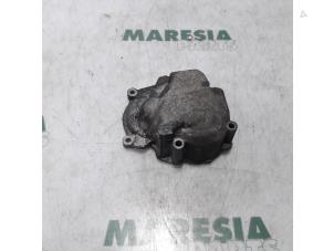 Usados Tapa de caja de cambios Alfa Romeo 147 (937) 1.6 HP Twin Spark 16V Precio € 20,00 Norma de margen ofrecido por Maresia Parts