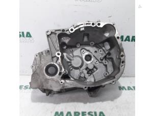Used Gearbox casing Renault Modus/Grand Modus (JP) 1.2 16V Price € 50,00 Margin scheme offered by Maresia Parts