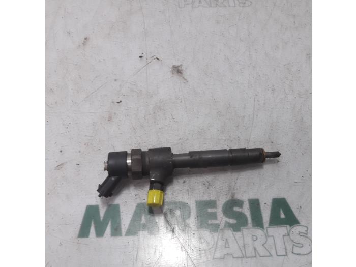 Injecteurs Fiat Punto II (188), 1999 / 2012 1.9 JTD 80 ELX, Berline avec hayon arrière, Diesel, 1.910cc, 59kW (80pk), FWD, 188A2000, 1999-09 / 2012-03, 188AXE1A; 188BXE1A (Occasion)